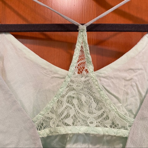 Urban Outfitters Mint Green Lace Back Crop Top NWT - Picture 4 of 6